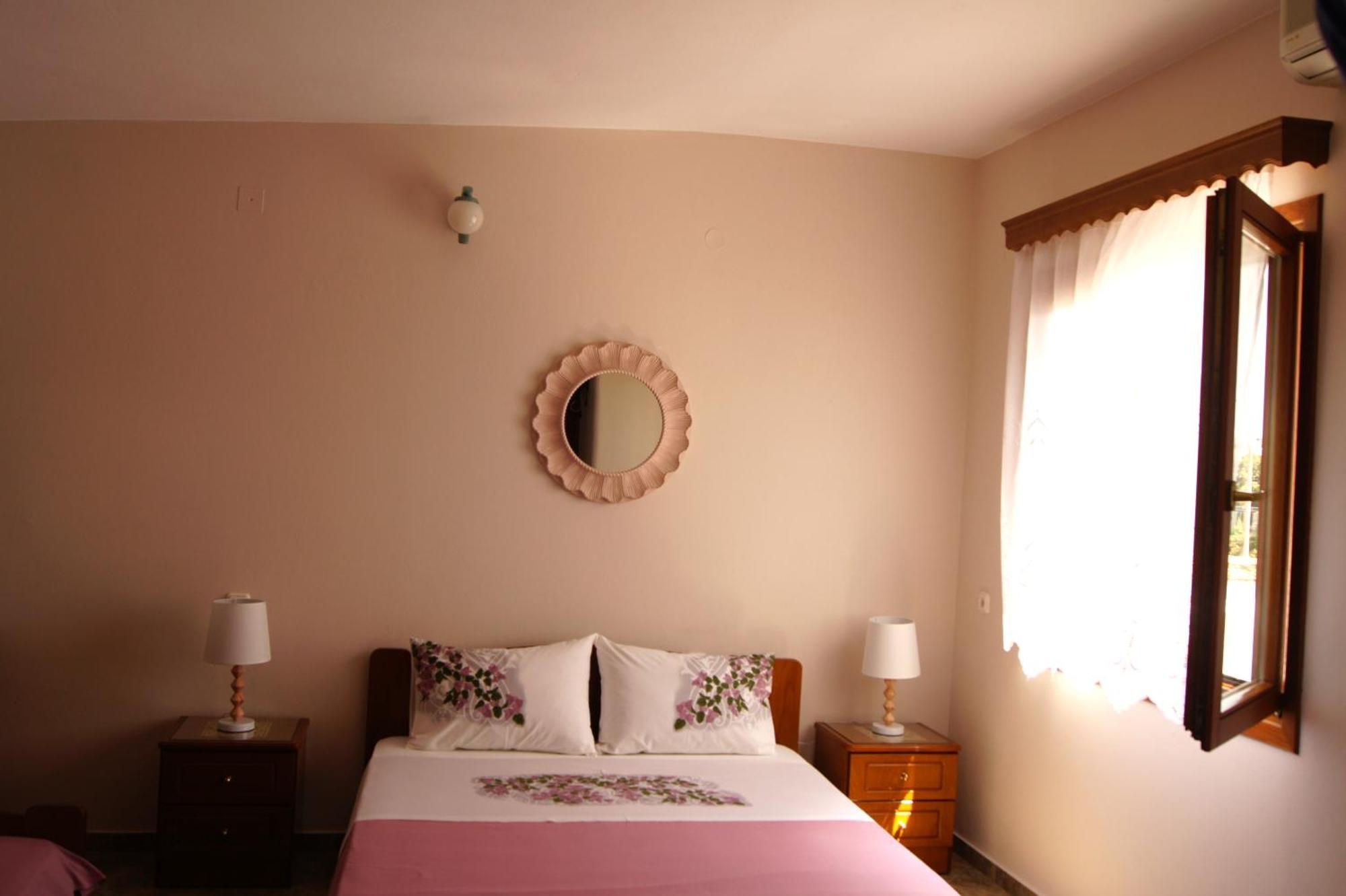 Belle Rose Apartment Patitiri  Ngoại thất bức ảnh
